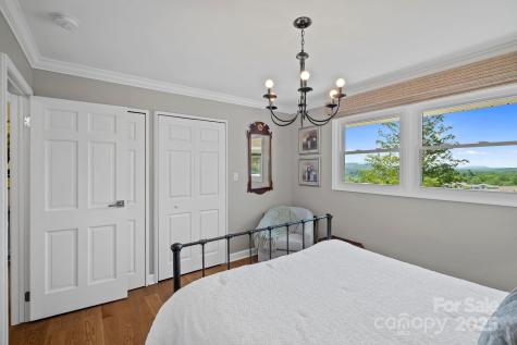 10 Audubon Drive Asheville NC 28804