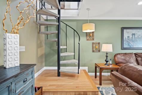 10 Audubon Drive Asheville NC 28804