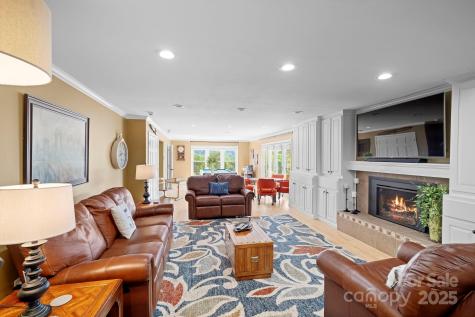 10 Audubon Drive Asheville NC 28804