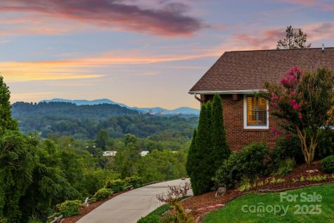 10 Audubon Drive Asheville NC 28804
