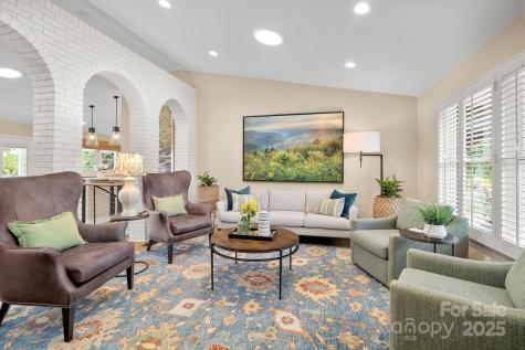 10 Audubon Drive Asheville NC 28804