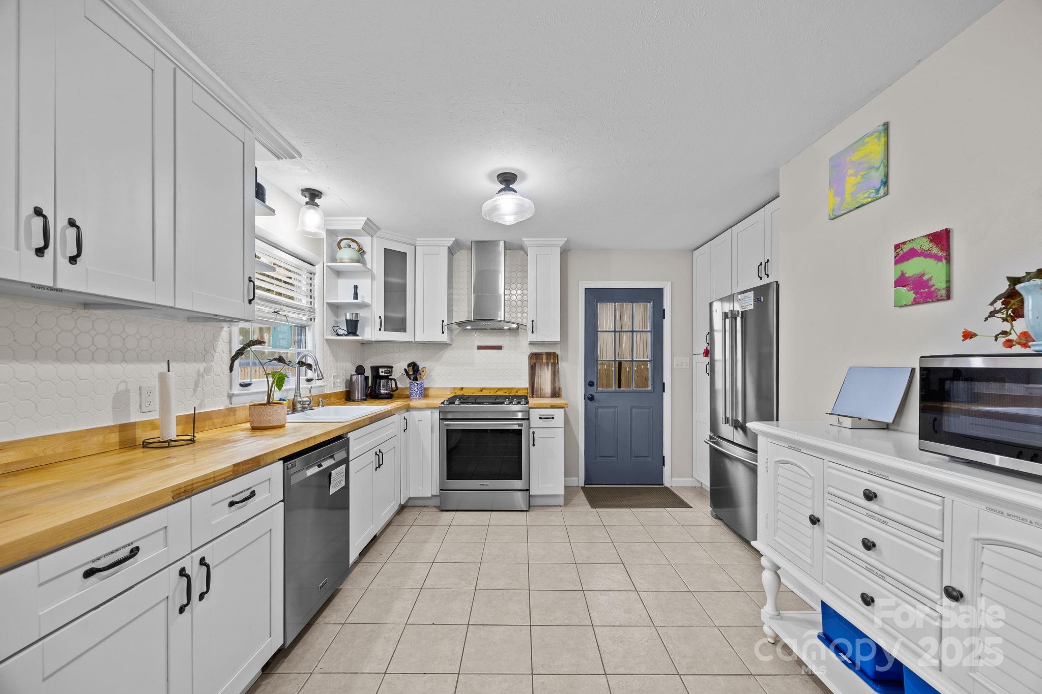 196 Weston Road Arden NC 28704