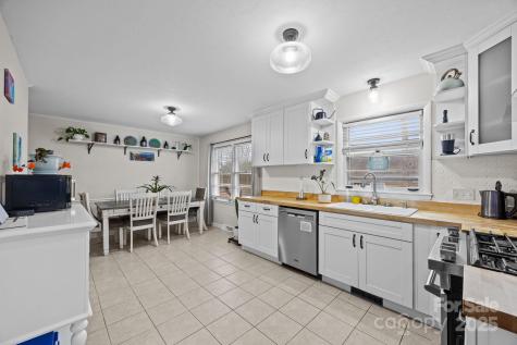 196 Weston Road Arden NC 28704