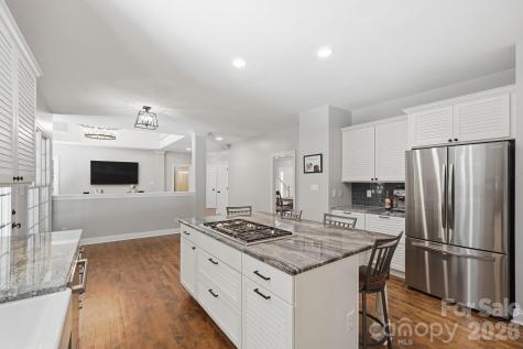 4432 Mountain Cove Drive Charlotte NC 28216