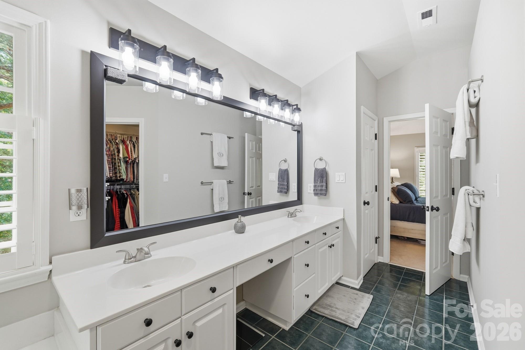 4432 Mountain Cove Drive Charlotte NC 28216