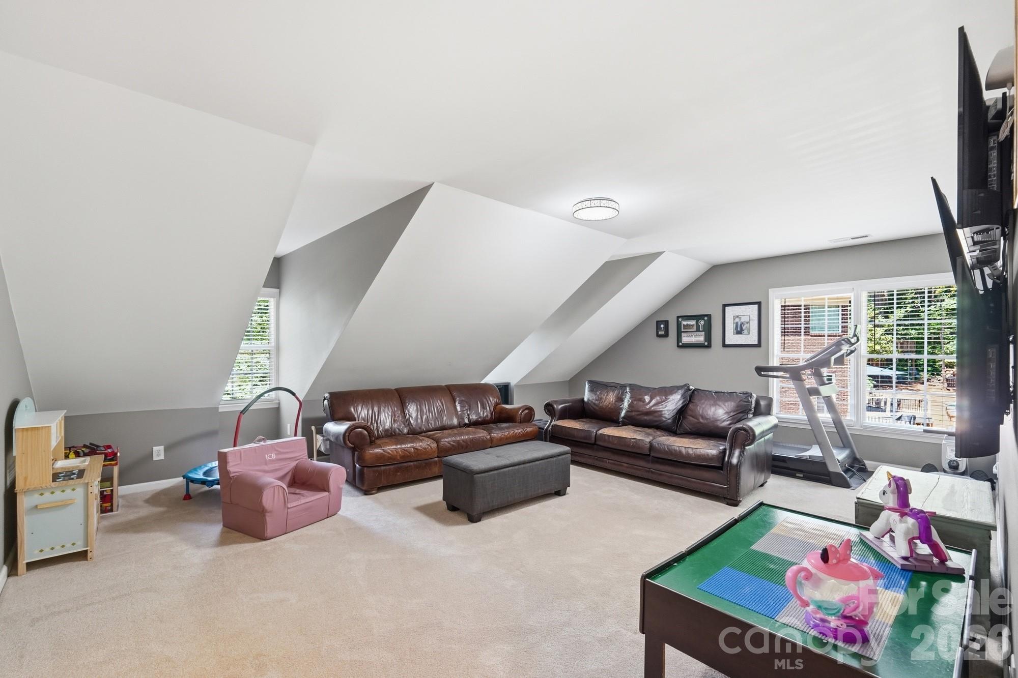 4432 Mountain Cove Drive Charlotte NC 28216
