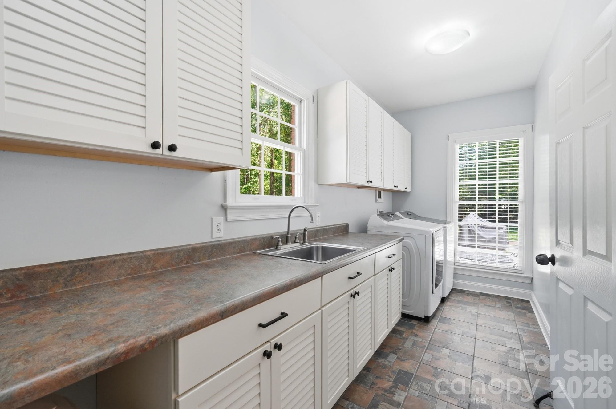 4432 Mountain Cove Drive Charlotte NC 28216