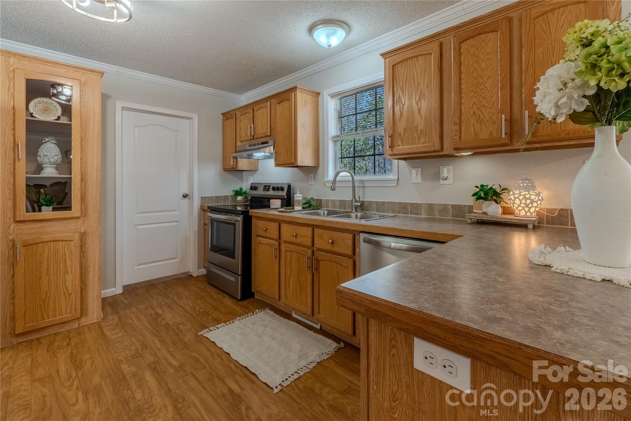 5739 Pug Lane Iron Station NC 28080