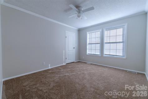 5739 Pug Lane Iron Station NC 28080
