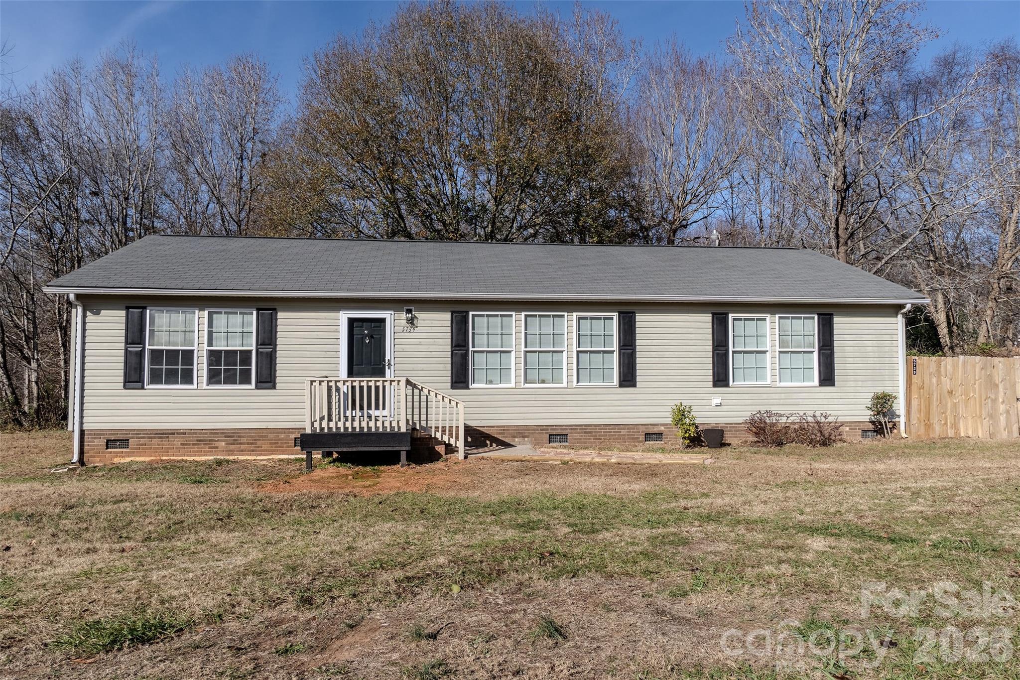 5739 Pug Lane Iron Station NC 28080