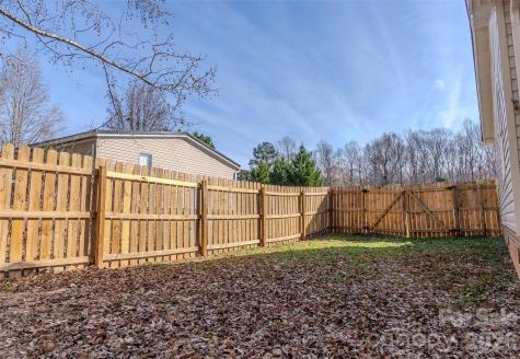 5739 Pug Lane Iron Station NC 28080