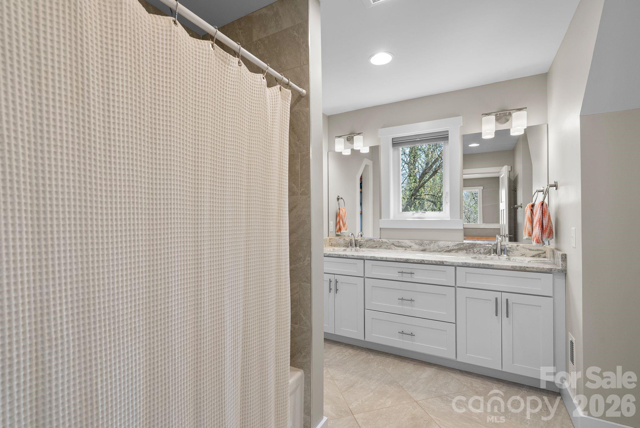 55 Vandalia Avenue Asheville NC 28806