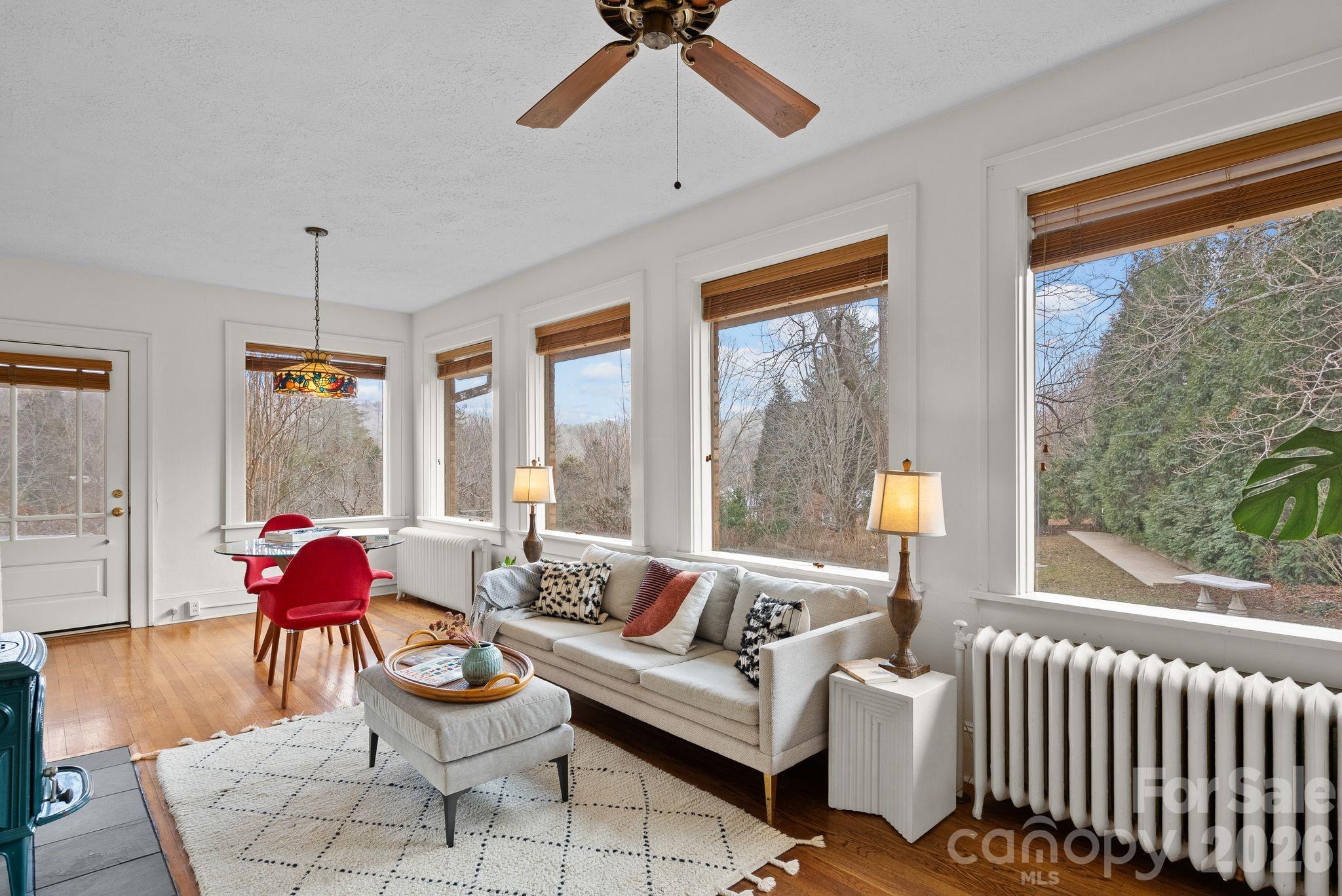 5 W Avon Parkway Asheville NC 28804