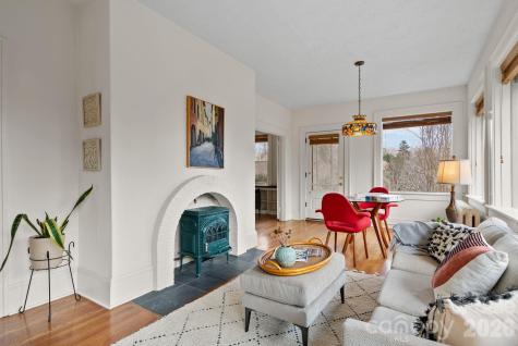 5 W Avon Parkway Asheville NC 28804