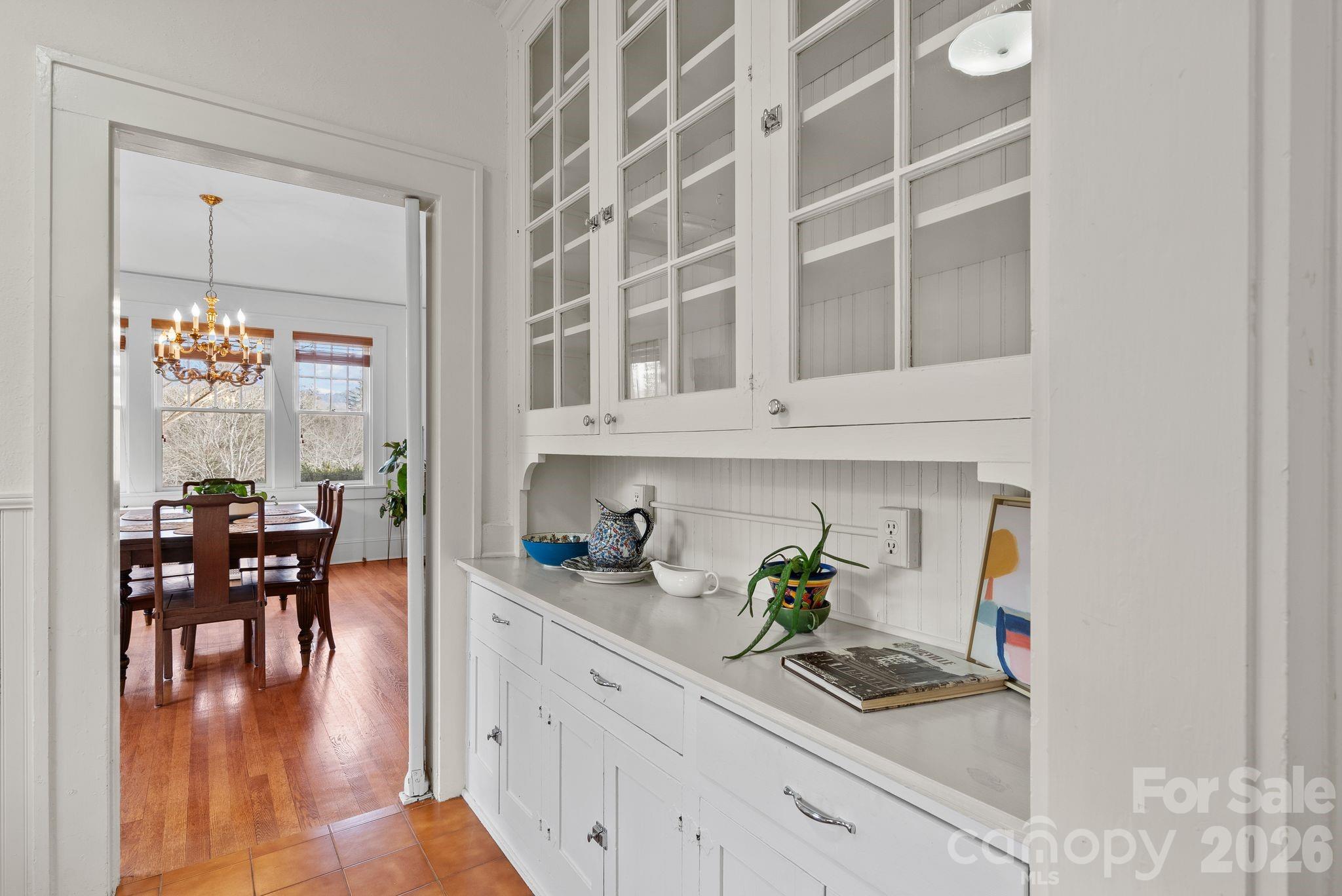 5 W Avon Parkway Asheville NC 28804