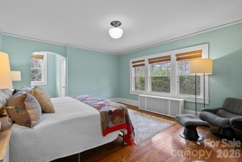 5 W Avon Parkway Asheville NC 28804