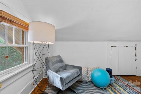 5 W Avon Parkway Asheville NC 28804