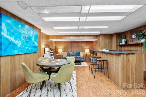 5 W Avon Parkway Asheville NC 28804