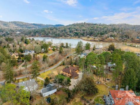 5 W Avon Parkway Asheville NC 28804