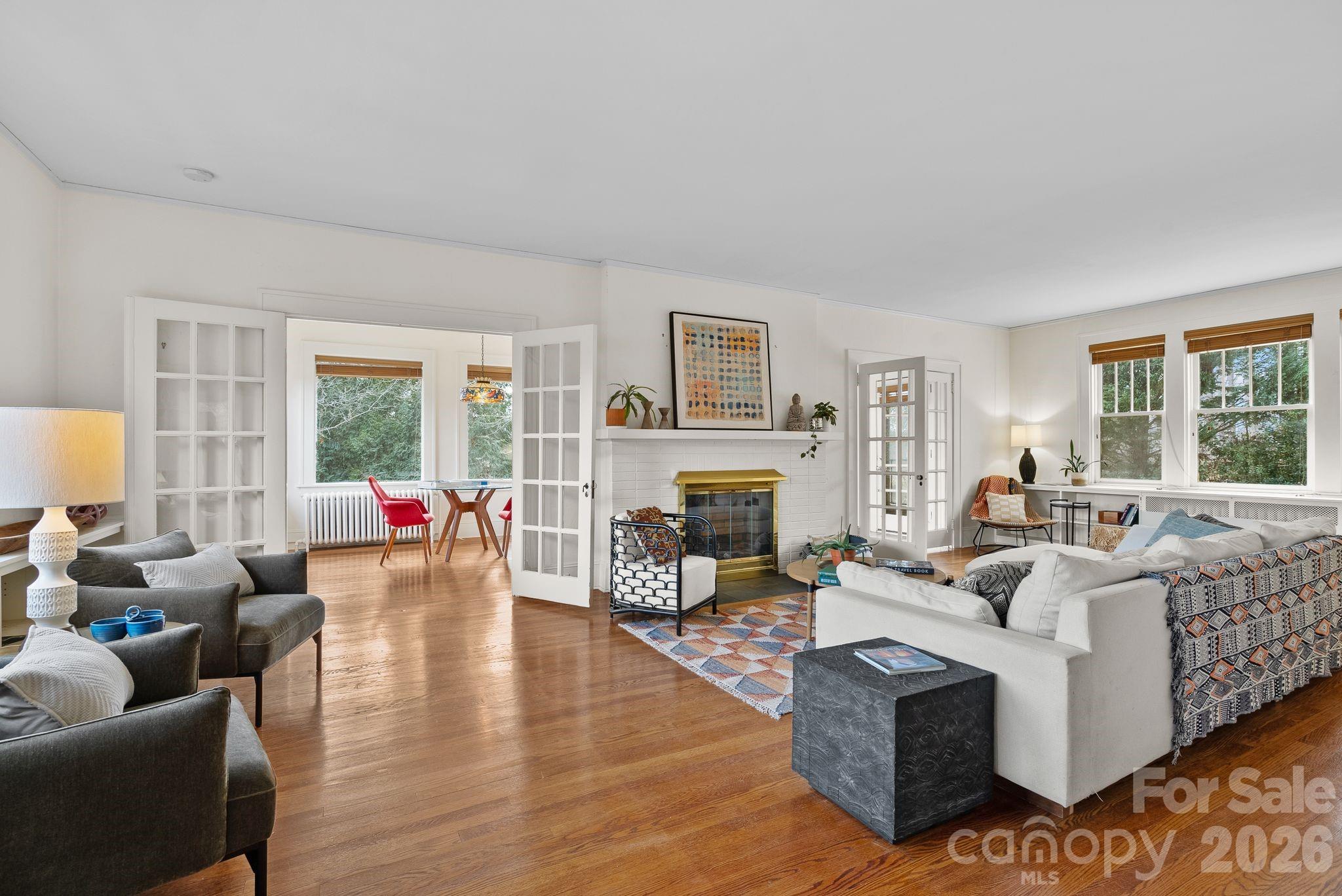 5 W Avon Parkway Asheville NC 28804