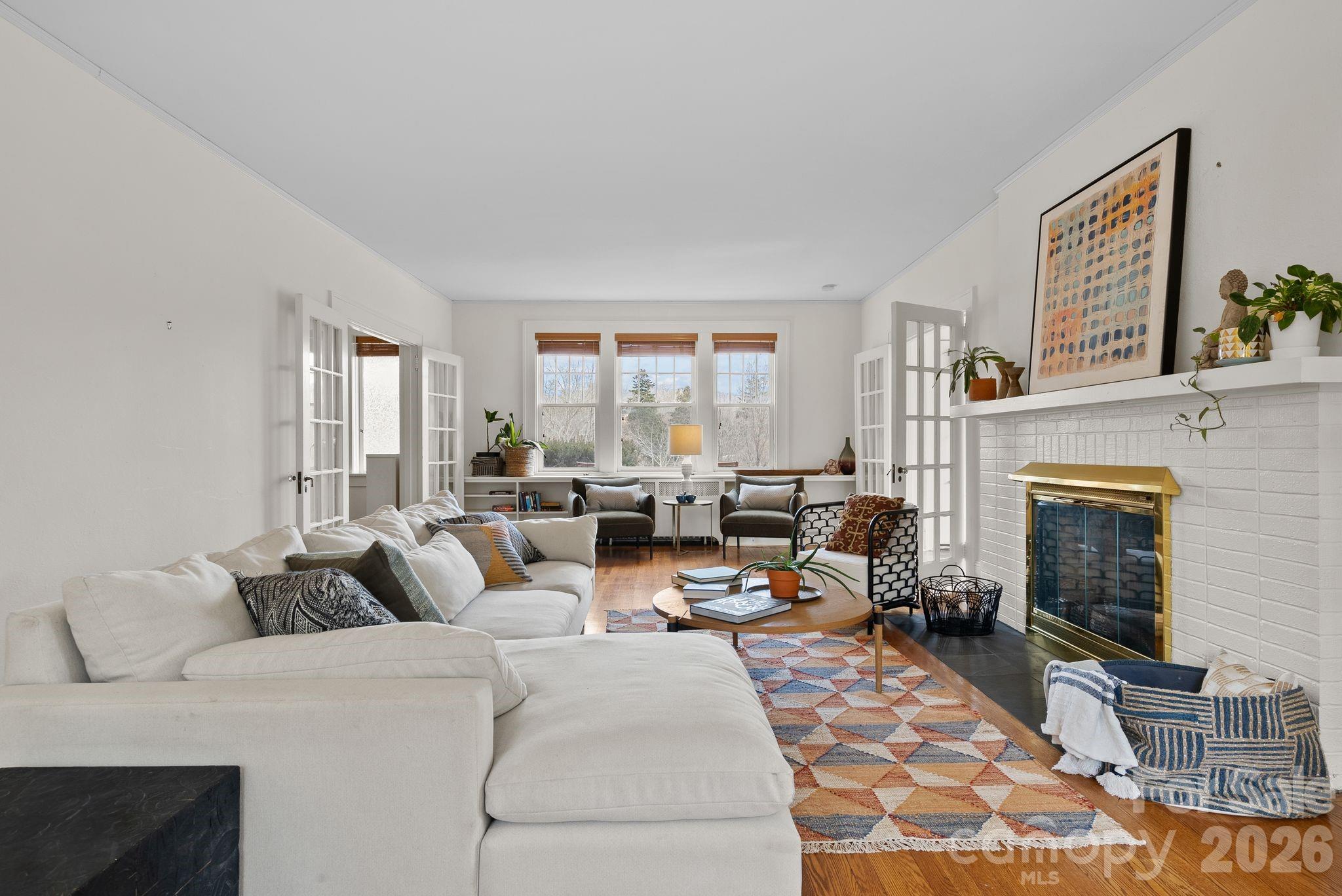 5 W Avon Parkway Asheville NC 28804