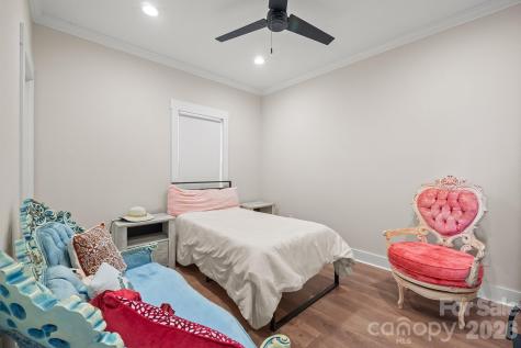 160 Mullis Road Harmony NC 28634