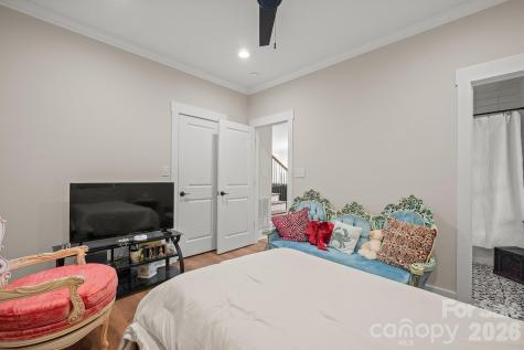 160 Mullis Road Harmony NC 28634