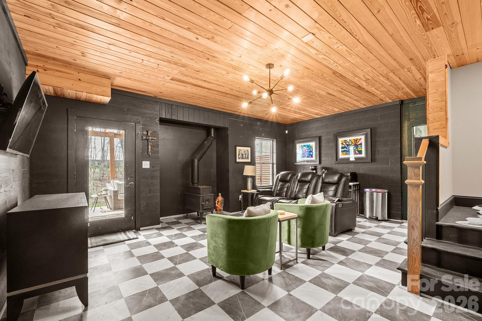 160 Mullis Road Harmony NC 28634
