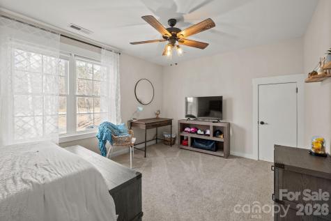 160 Mullis Road Harmony NC 28634