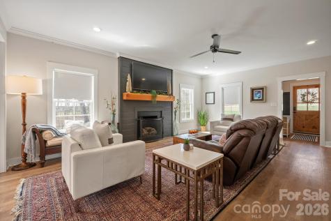 160 Mullis Road Harmony NC 28634