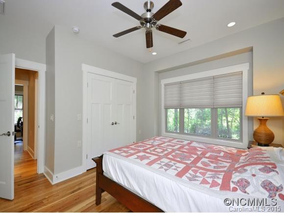 47 Slide Rock Way Fairview NC 28730