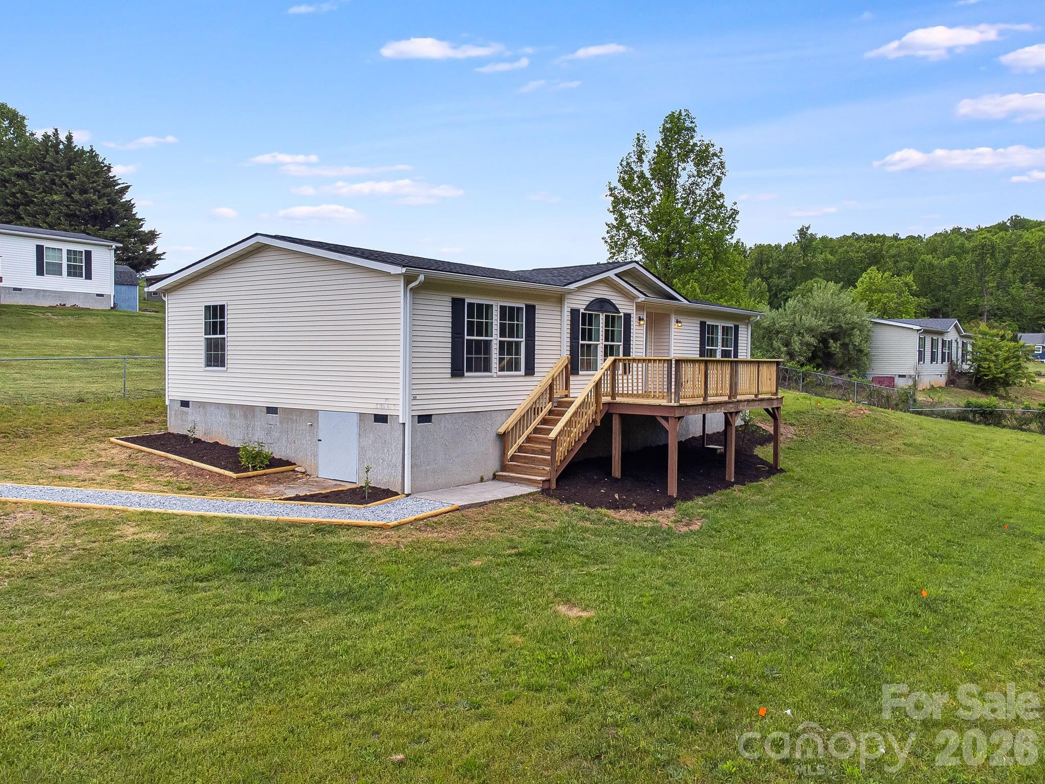 44 Morning Lane Hendersonville NC 28792