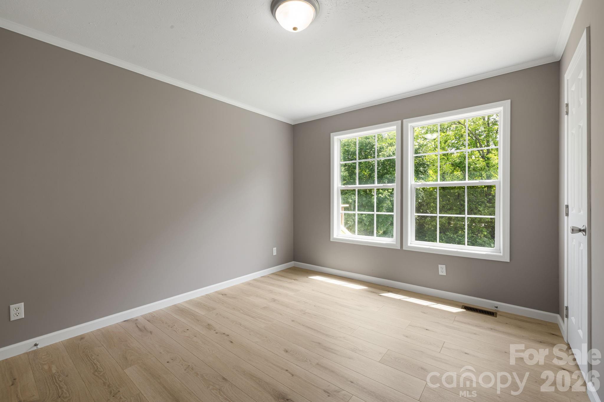 44 Morning Lane Hendersonville NC 28792