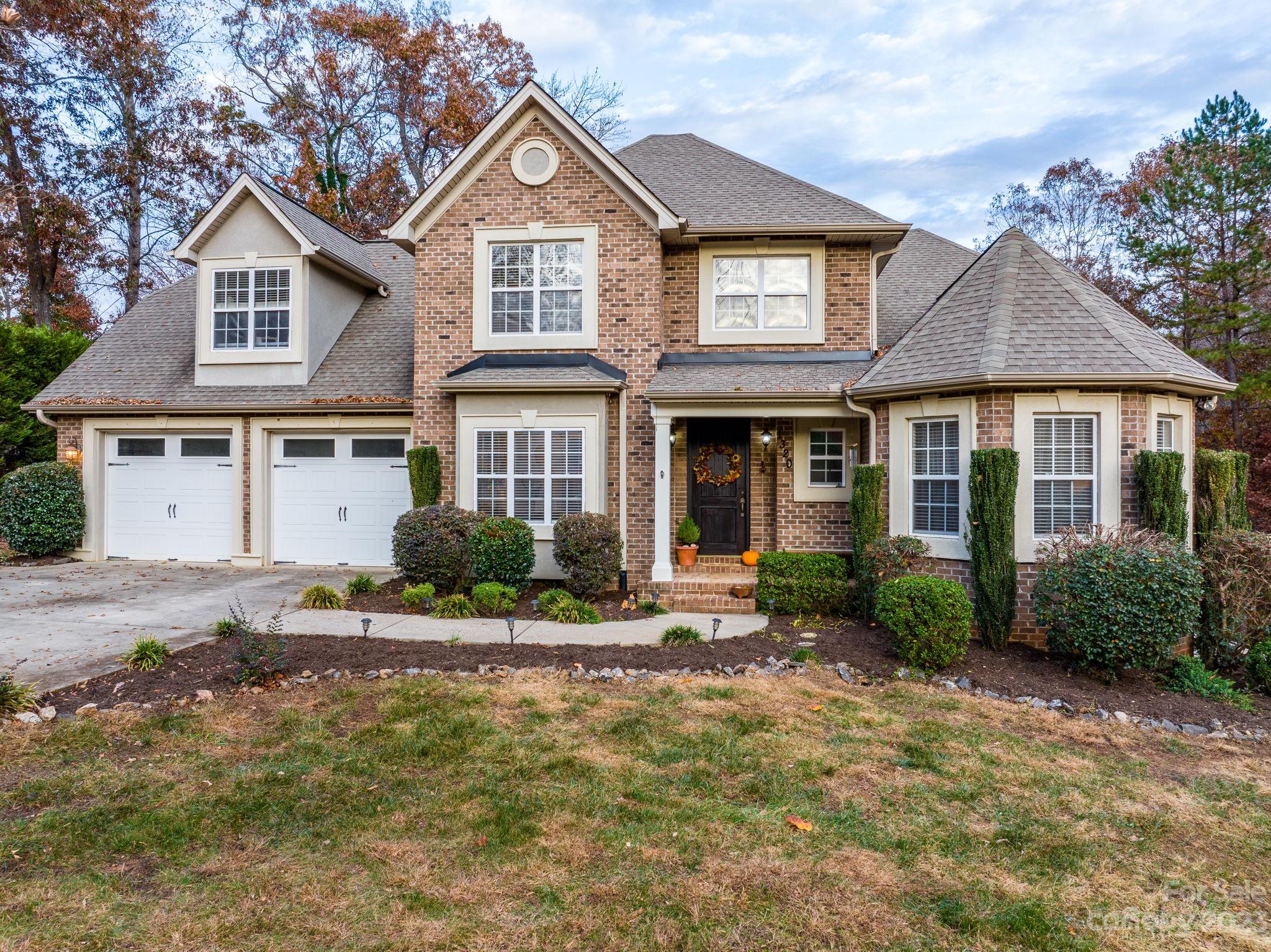 1320 Sweetbriar Lane Hickory NC 28602