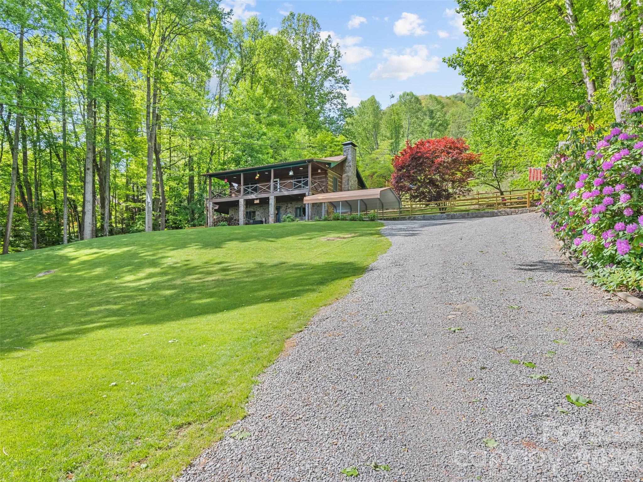 1073 Lentini Drive Waynesville NC 28785