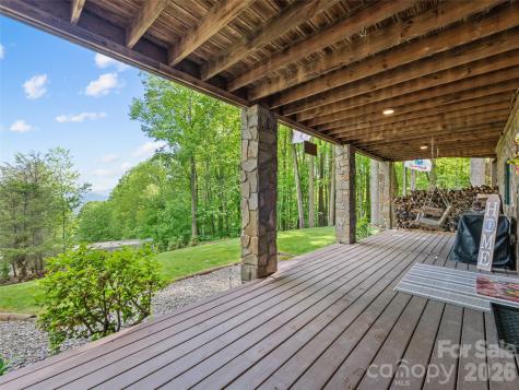 1073 Lentini Drive Waynesville NC 28785