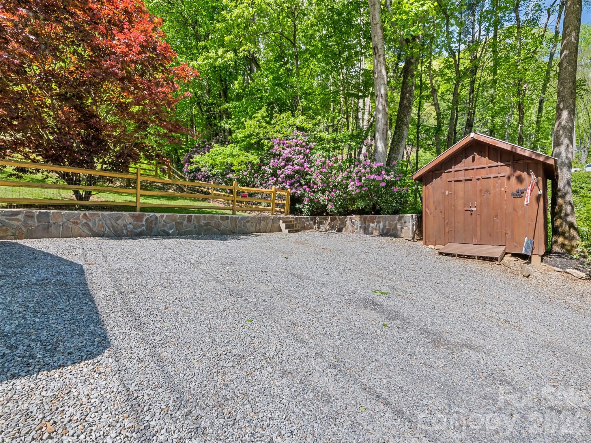1073 Lentini Drive Waynesville NC 28785