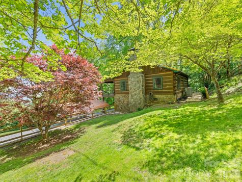 1073 Lentini Drive Waynesville NC 28785