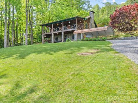 1073 Lentini Drive Waynesville NC 28785