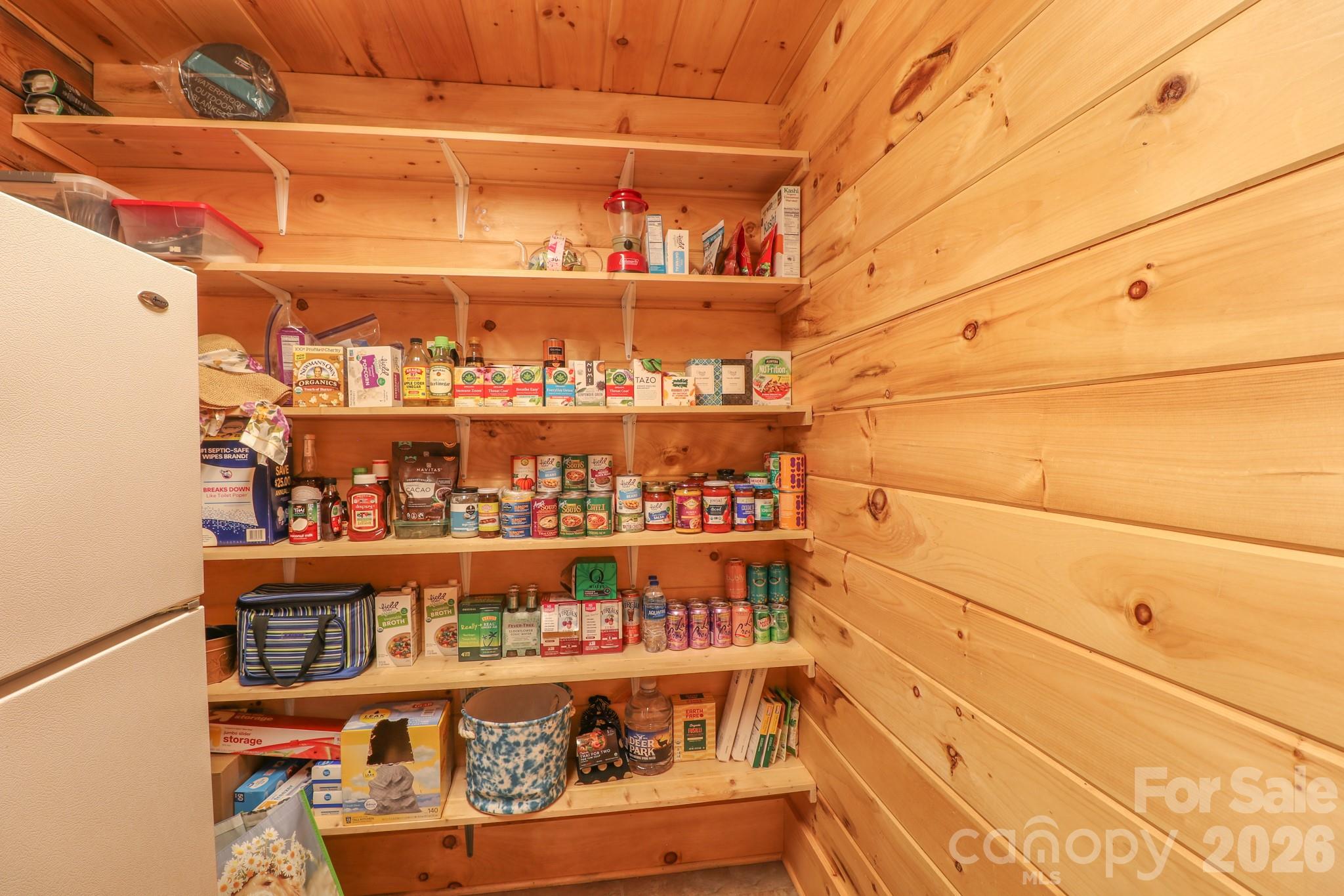 2811 Poplar Creek Road Green Mountain NC 28740