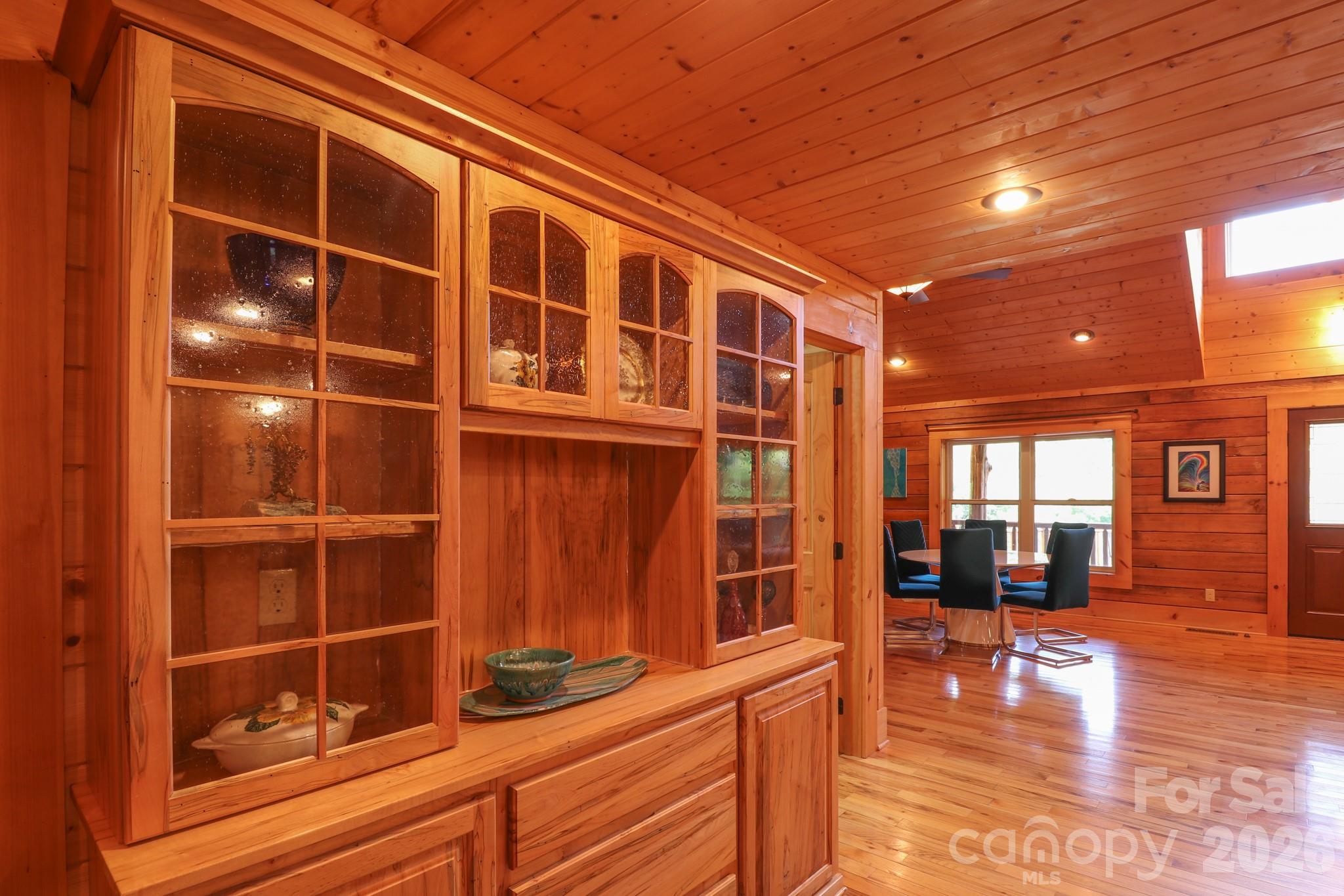 2811 Poplar Creek Road Green Mountain NC 28740
