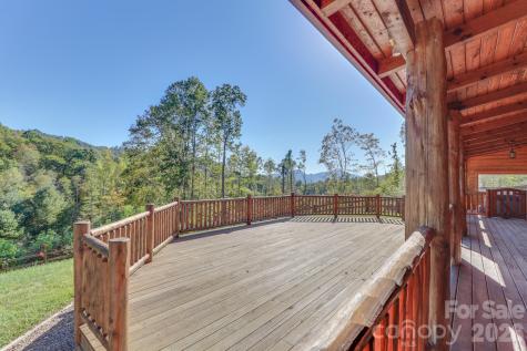2811 Poplar Creek Road Green Mountain NC 28740