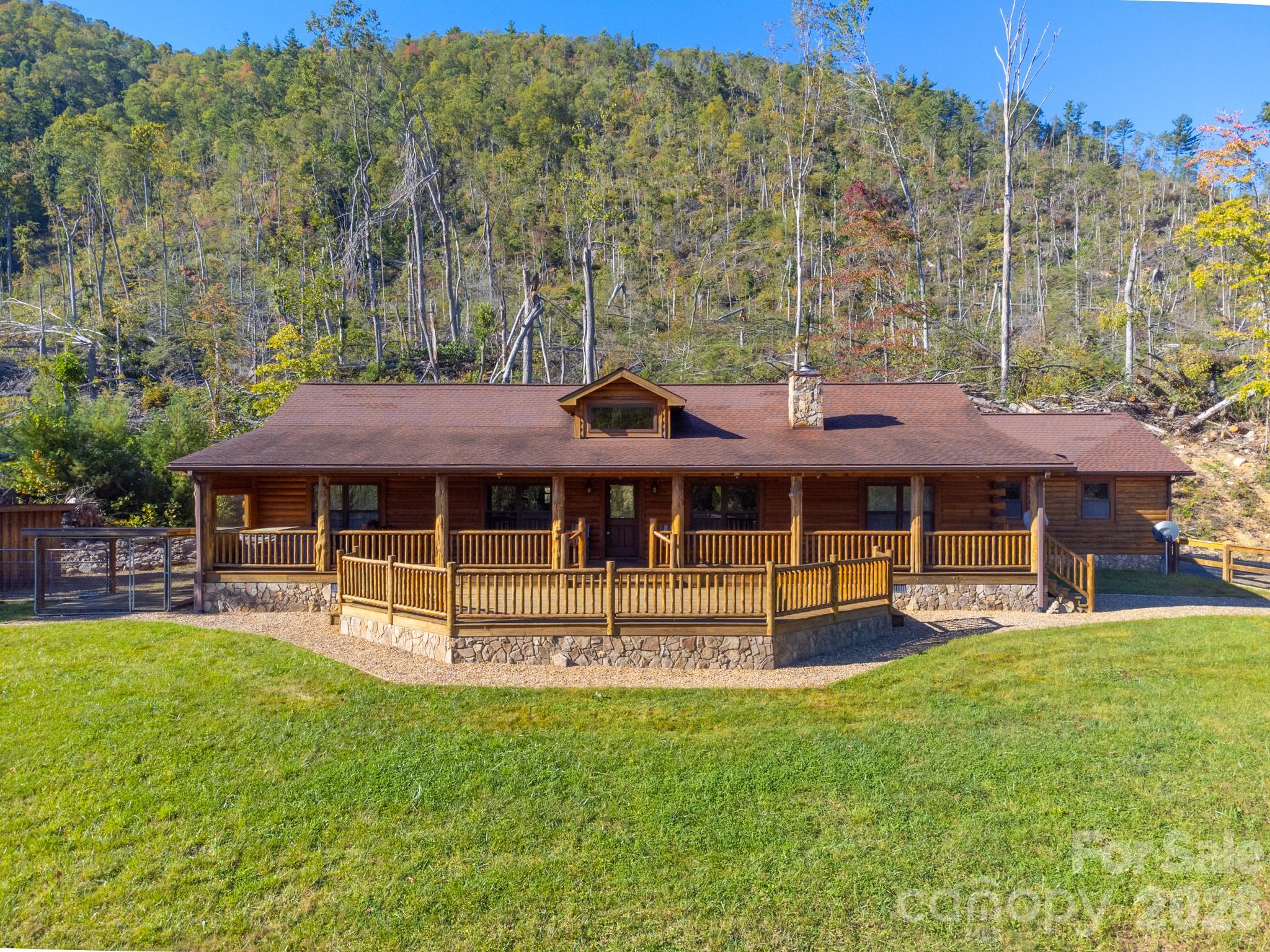 2811 Poplar Creek Road Green Mountain NC 28740