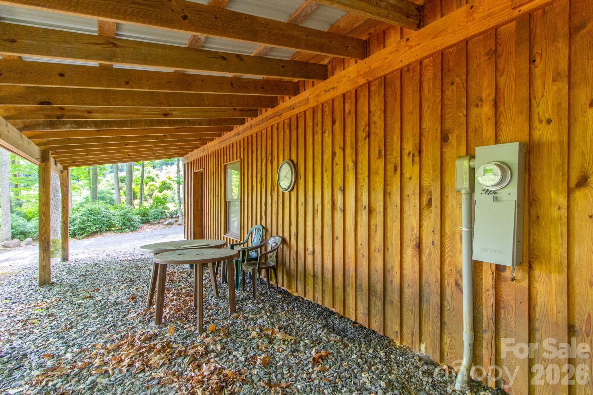 2811 Poplar Creek Road Green Mountain NC 28740