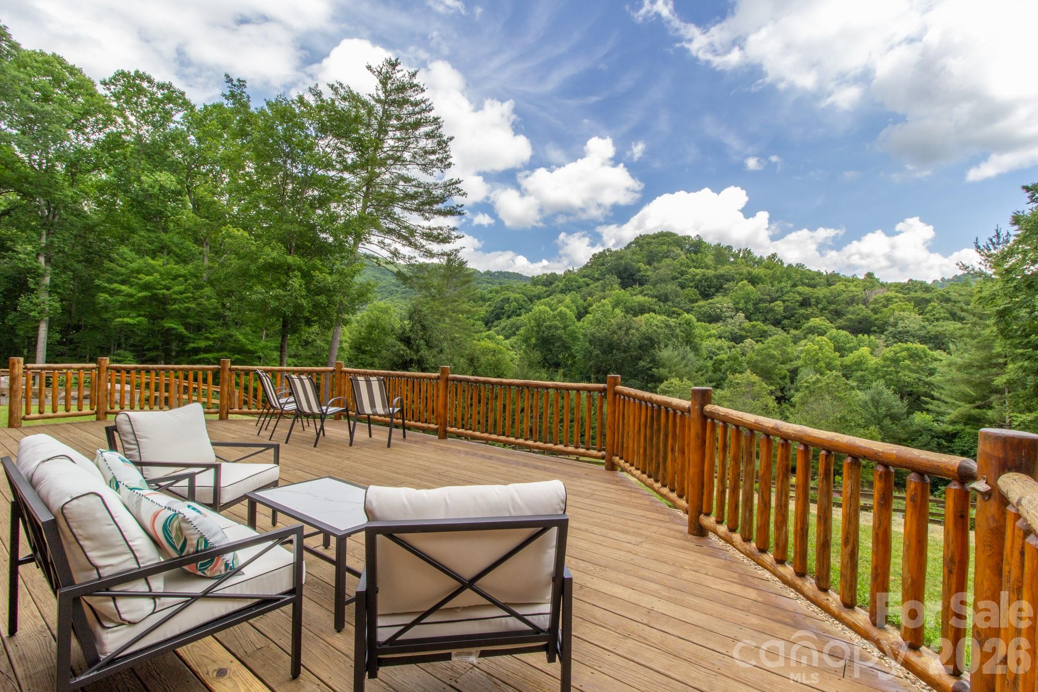 2811 Poplar Creek Road Green Mountain NC 28740