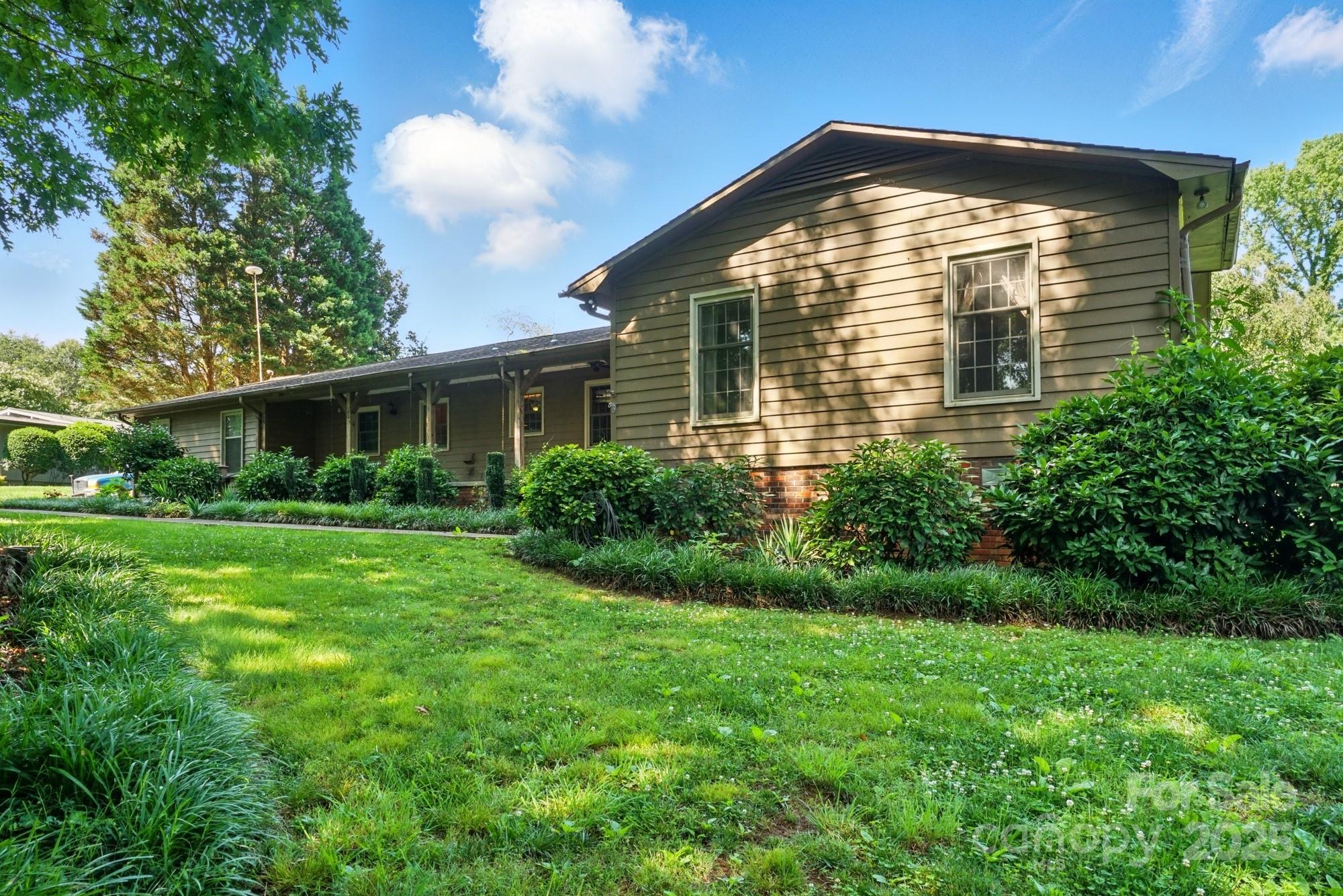 3135 Lake Shore Road S Denver NC 28037
