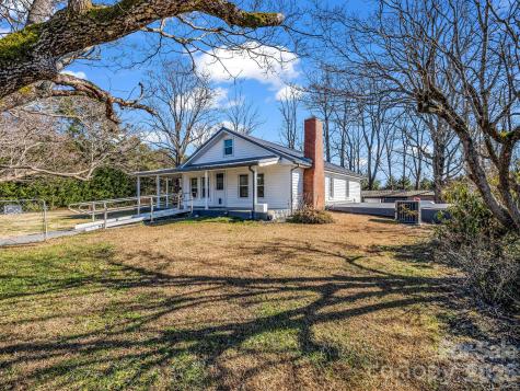 620 Smith Waldrop Road Columbus NC 28722