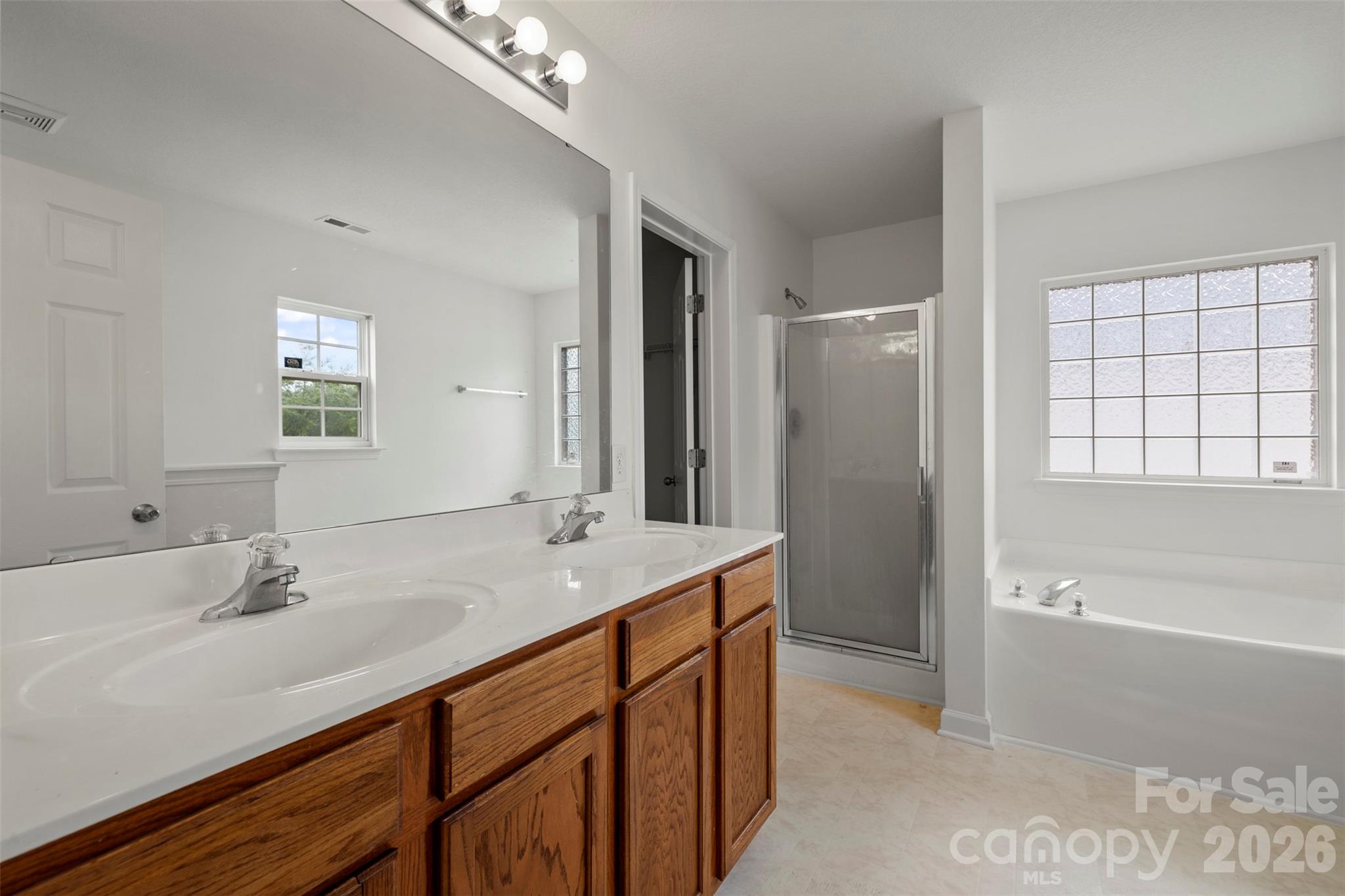 6618 Wicked Oak Lane Charlotte NC 28216