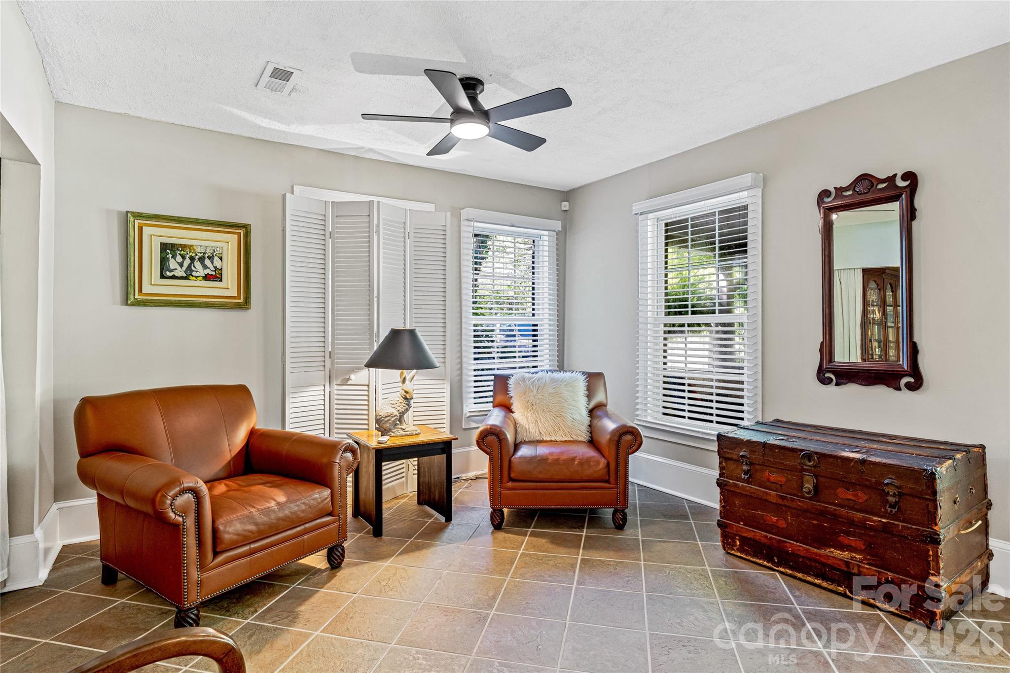 672 Blythe Street Hendersonville NC 28739