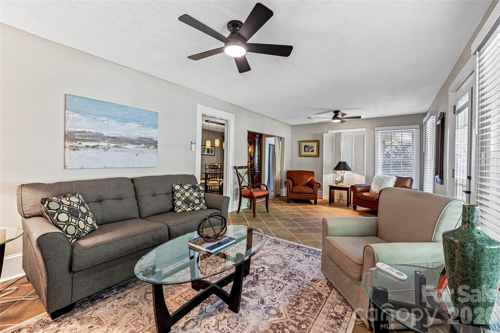 672 Blythe Street Hendersonville NC 28739
